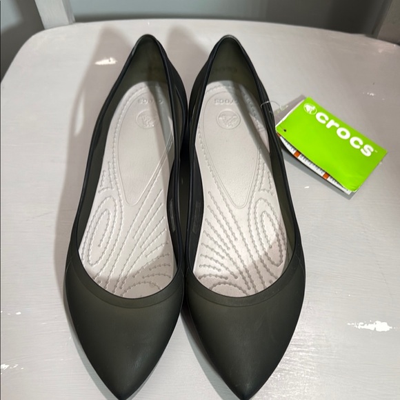 CROCS Shoes - CROCS Black Pointed toe flats. NWT